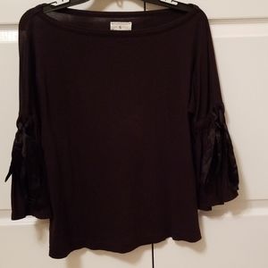 Black Lou and Grey bell sleeve with ribbon tie